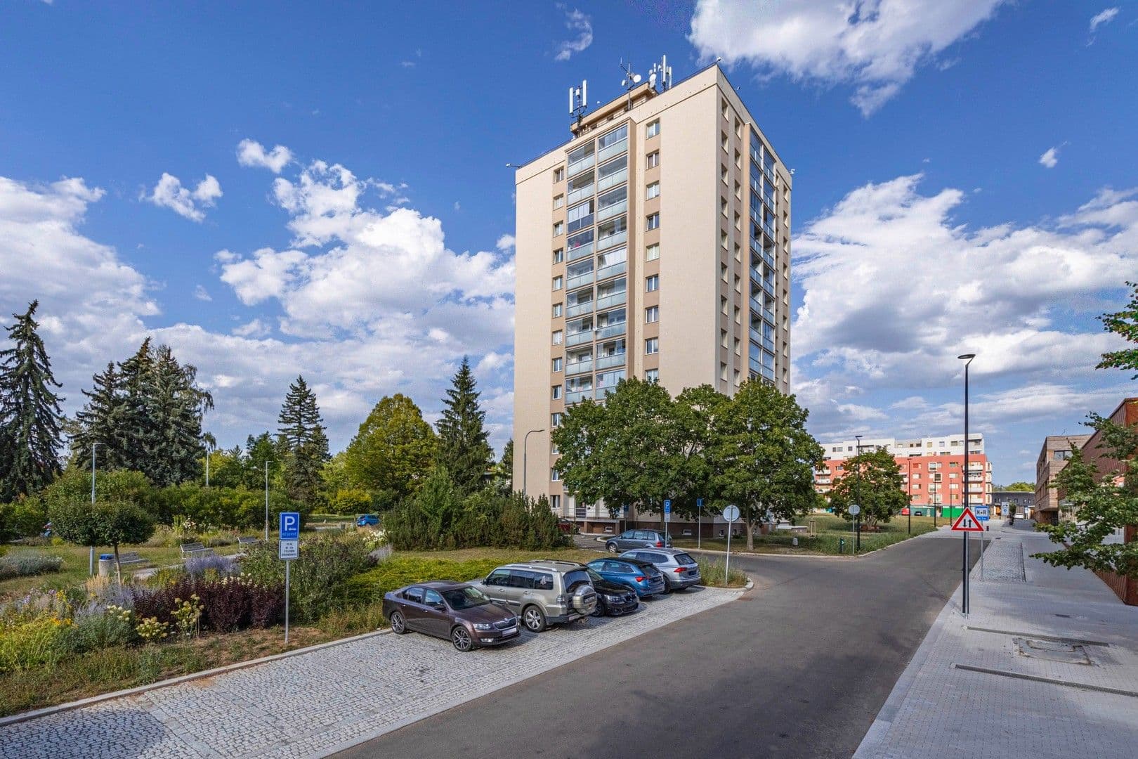Pronájem bytu 1+1 44 m², Komenského náměstí, Říčany, Středočeský kraj Pronájem bytu 1+1 44 m², Komenského náměstí, Říčany, Středočeský kraj