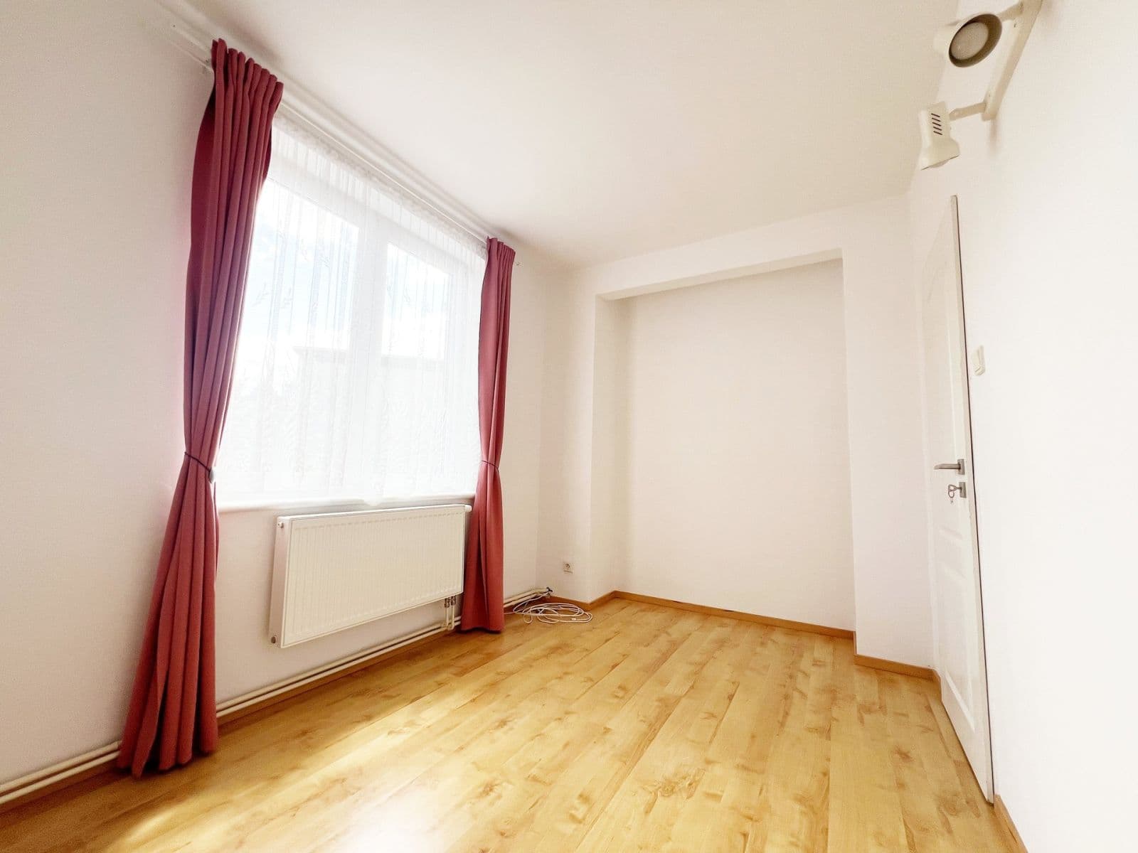 Pronájem bytu 3+1 72 m², Na Šutce, Praha, Praha Pronájem bytu 3+1 72 m², Na Šutce, Praha, Praha