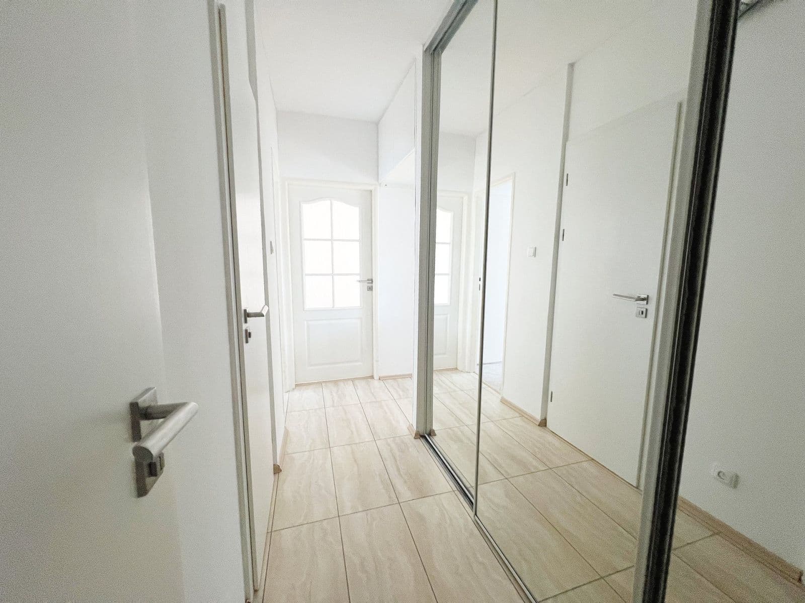 Pronájem bytu 3+1 72 m², Na Šutce, Praha, Praha Pronájem bytu 3+1 72 m², Na Šutce, Praha, Praha