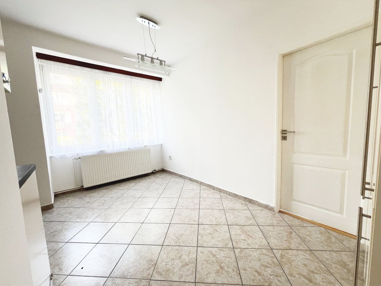 Pronájem bytu 3+1 72 m², Na Šutce, Praha, Praha Pronájem bytu 3+1 72 m², Na Šutce, Praha, Praha