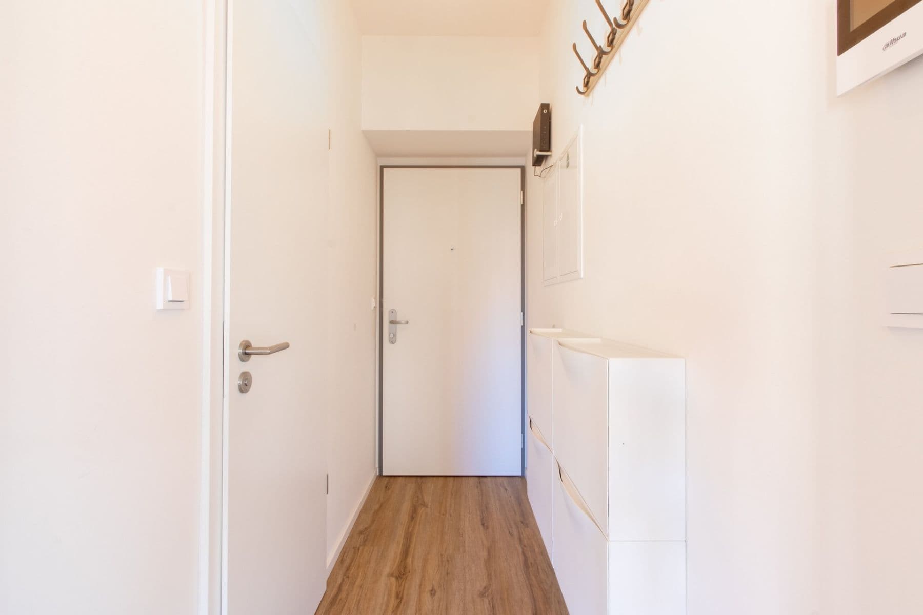 Pronájem bytu 1+kk 26 m², Na Topolce, Praha, Praha Pronájem bytu 1+kk 26 m², Na Topolce, Praha, Praha