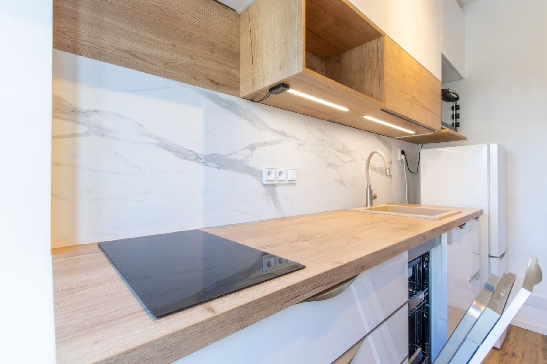 Pronájem bytu 1+kk 26 m², Na Topolce, Praha, Praha Pronájem bytu 1+kk 26 m², Na Topolce, Praha, Praha