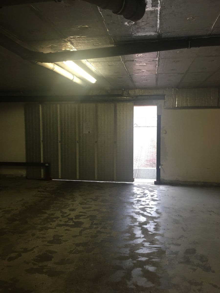 Pronájem garáže 10 m², Jaroslava Foglara, Praha, Praha Pronájem garáže 10 m², Jaroslava Foglara, Praha, Praha