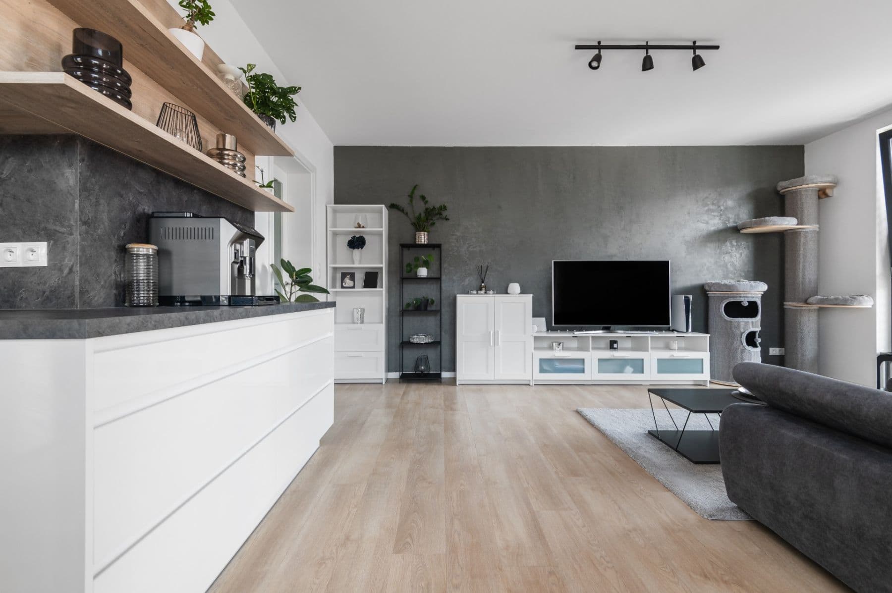 Prodej bytu 2+kk 65 m², Zásmucká, Kolín, Středočeský kraj Prodej bytu 2+kk 65 m², Zásmucká, Kolín, Středočeský kraj