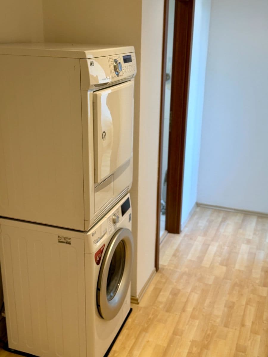 Pronájem bytu 3+kk 73 m², Počernická, Praha, Praha Pronájem bytu 3+kk 73 m², Počernická, Praha, Praha