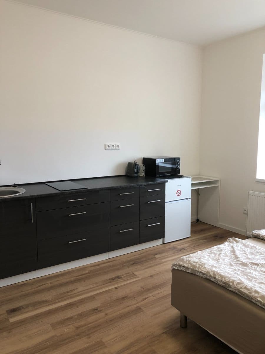 Pronájem bytu 1+kk 20 m², Bělohorská, Praha, Praha Pronájem bytu 1+kk 20 m², Bělohorská, Praha, Praha