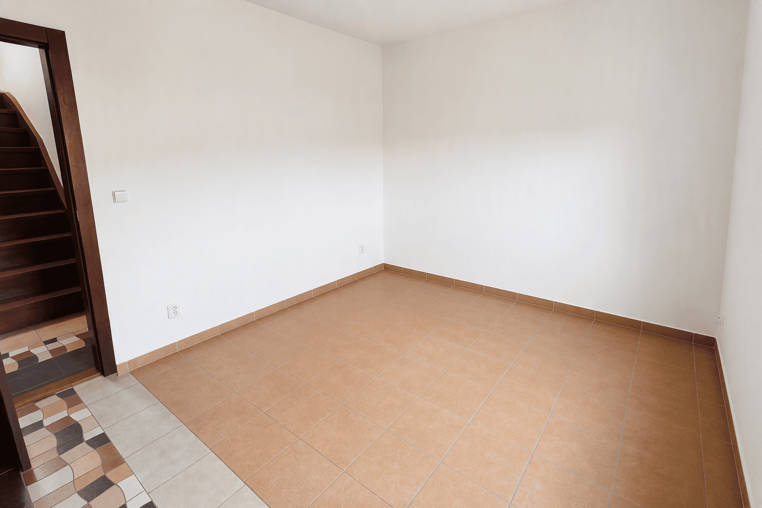 Pronájem bytu 4+kk 109 m², Pod Lipami, Praha, Praha Pronájem bytu 4+kk 109 m², Pod Lipami, Praha, Praha