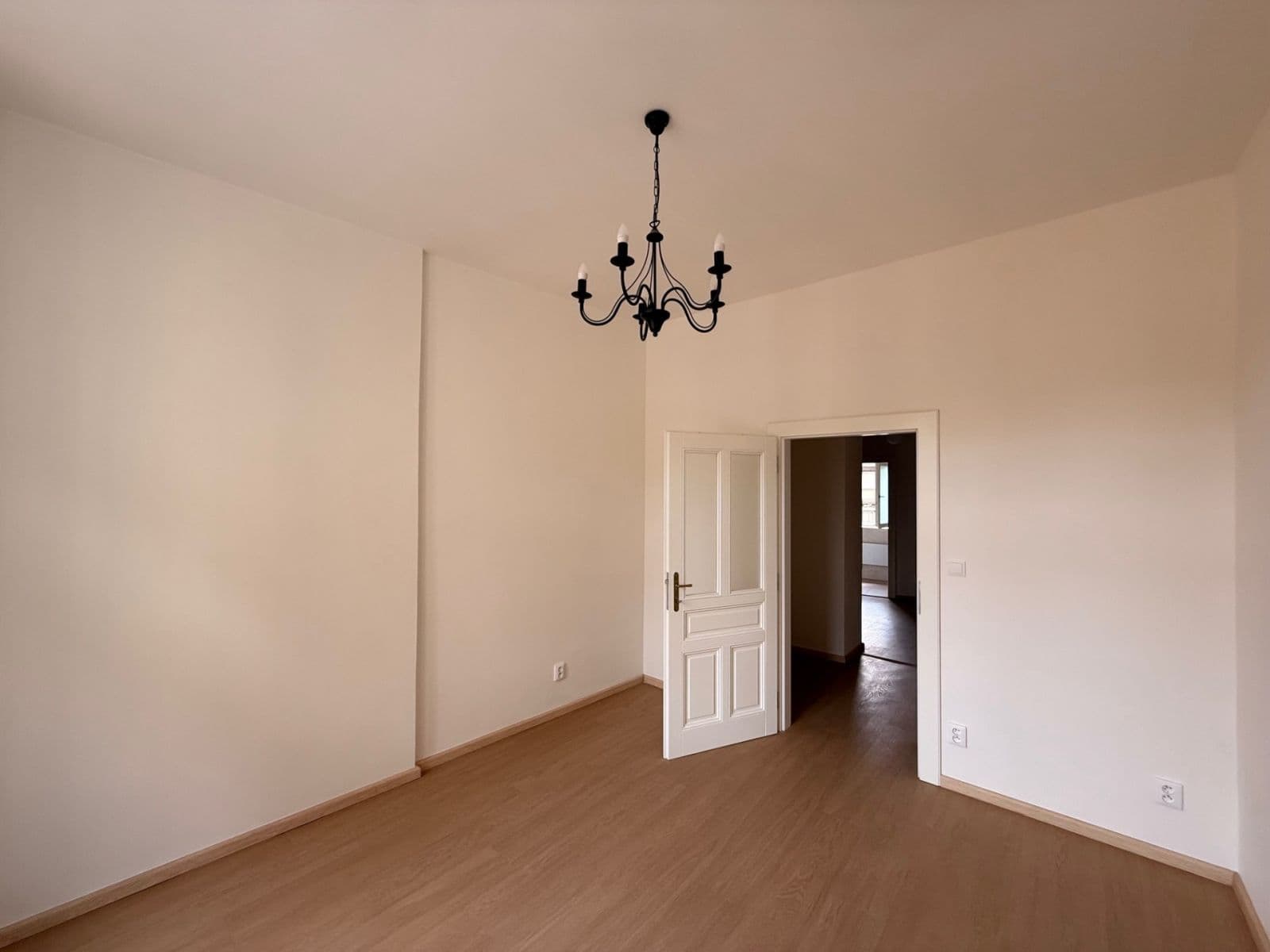 Pronájem bytu 2+1 52 m², Krymská, Praha, Praha Pronájem bytu 2+1 52 m², Krymská, Praha, Praha
