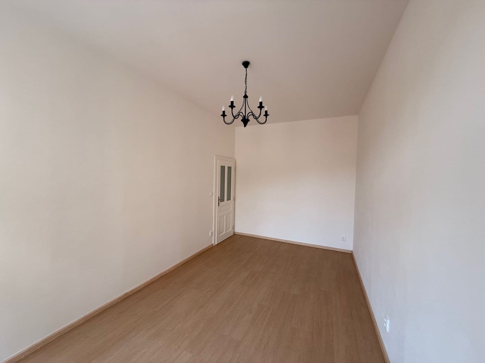 Pronájem bytu 2+1 52 m², Krymská, Praha, Praha Pronájem bytu 2+1 52 m², Krymská, Praha, Praha