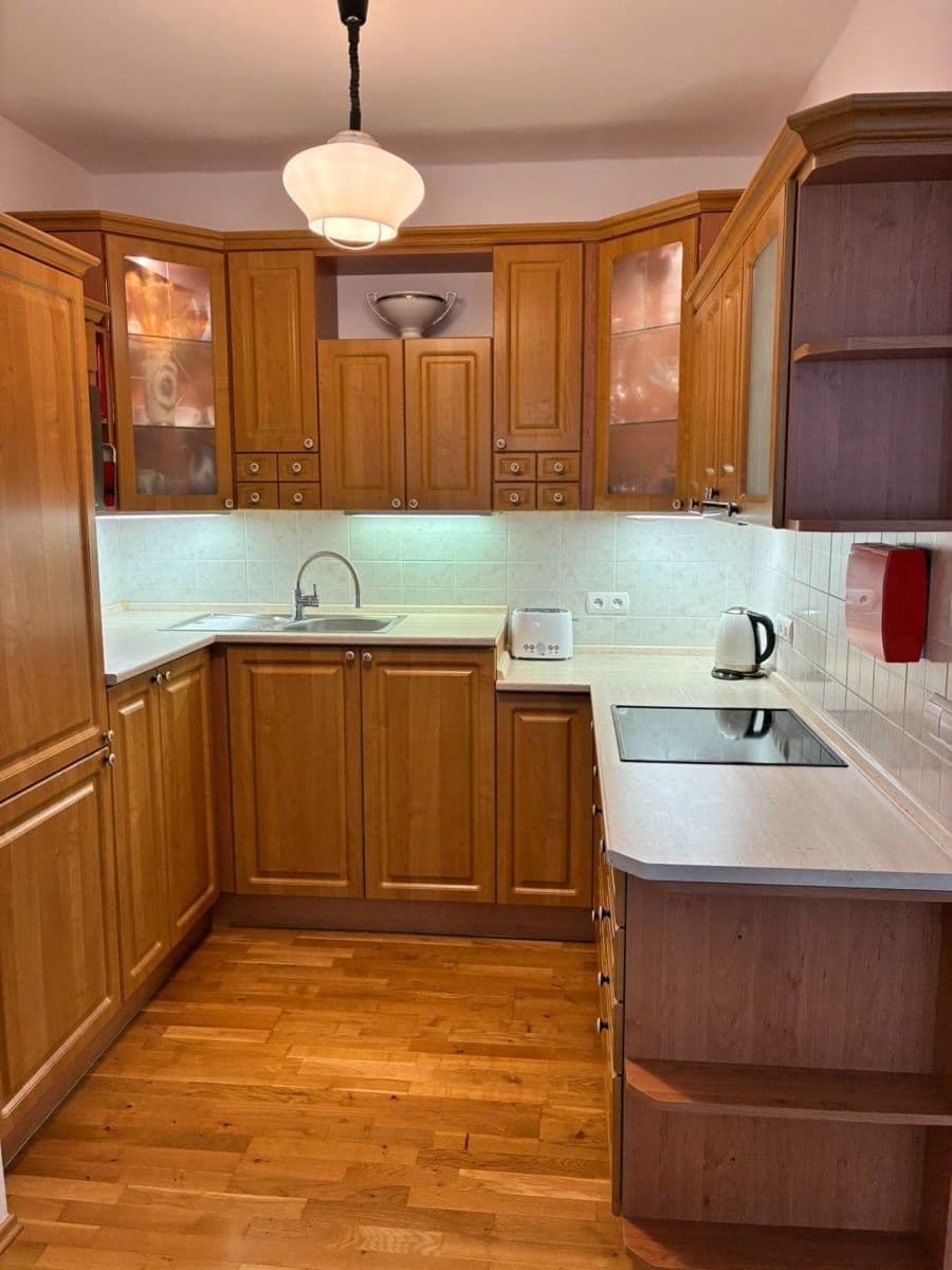 Prodej bytu 1+kk 54 m², Tibetská, Praha, Praha Prodej bytu 1+kk 54 m², Tibetská, Praha, Praha
