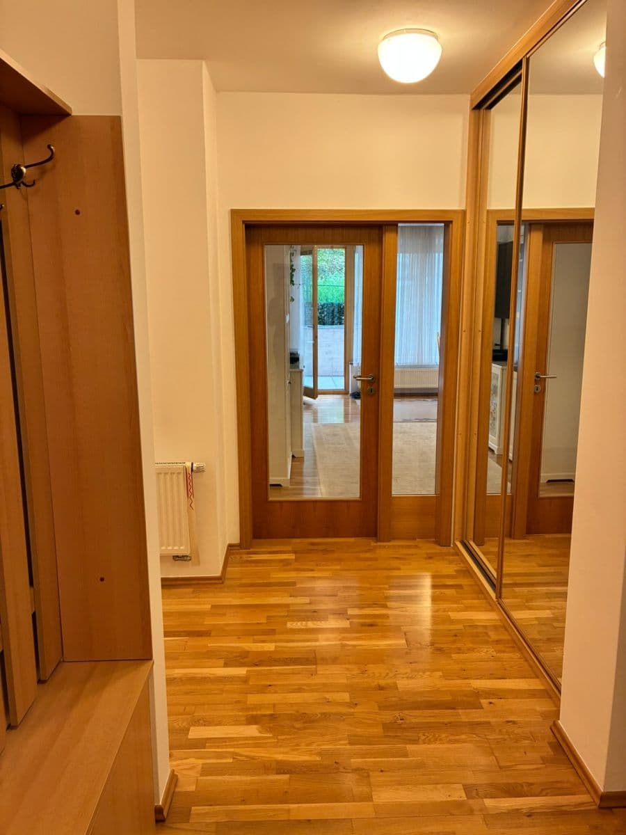 Prodej bytu 1+kk 54 m², Tibetská, Praha, Praha Prodej bytu 1+kk 54 m², Tibetská, Praha, Praha