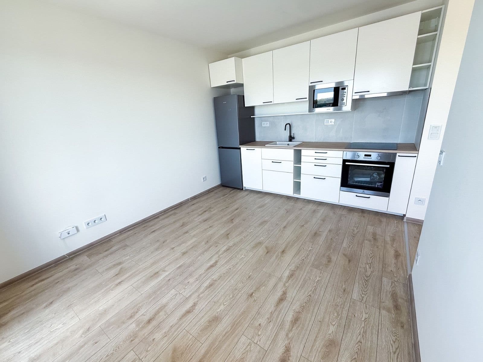 Pronájem bytu 1+kk 30 m², Arnošta Staňka, Praha, Praha Pronájem bytu 1+kk 30 m², Arnošta Staňka, Praha, Praha