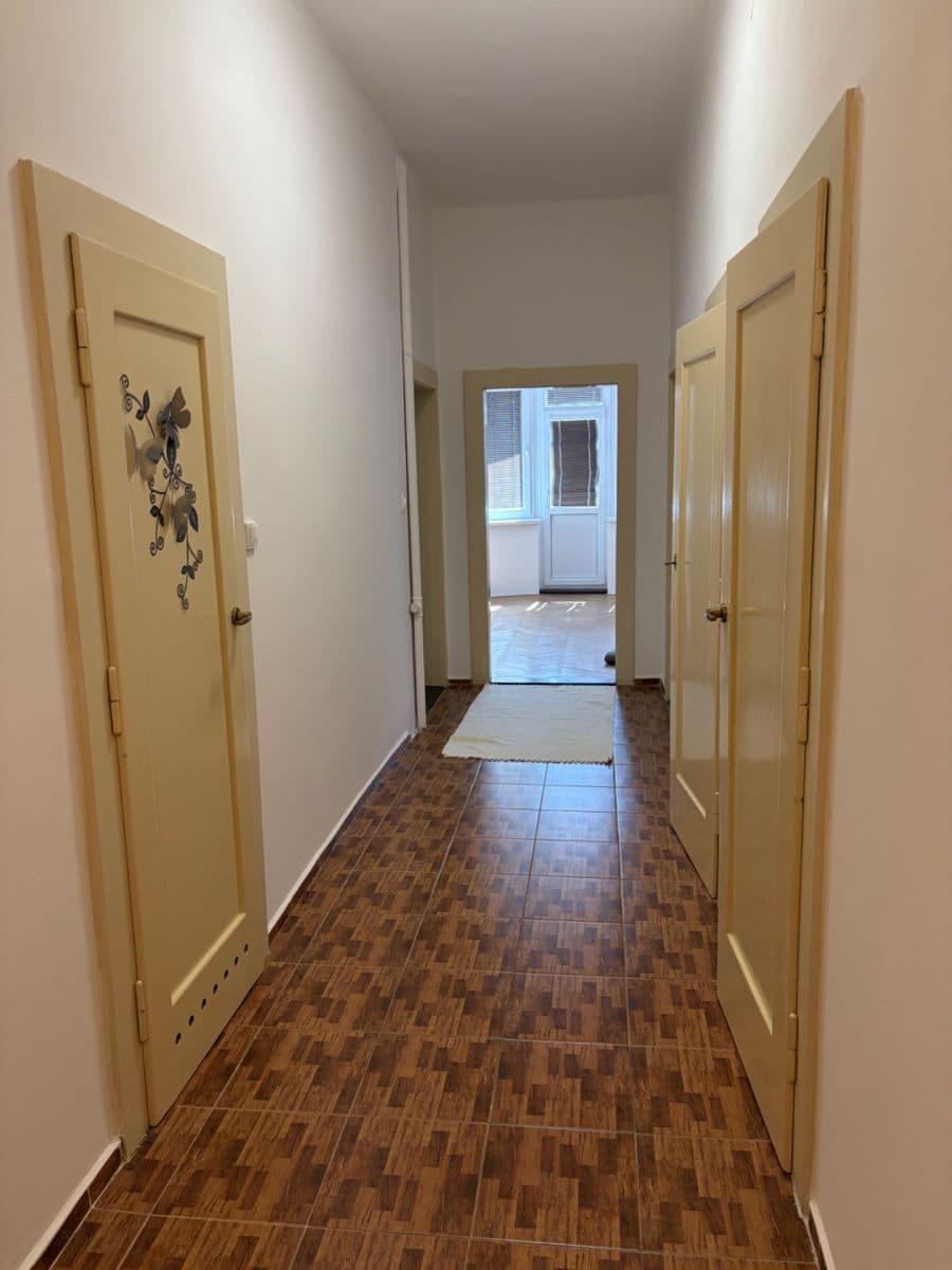 Pronájem bytu 2+1 70 m², Minská, Praha, Praha Pronájem bytu 2+1 70 m², Minská, Praha, Praha