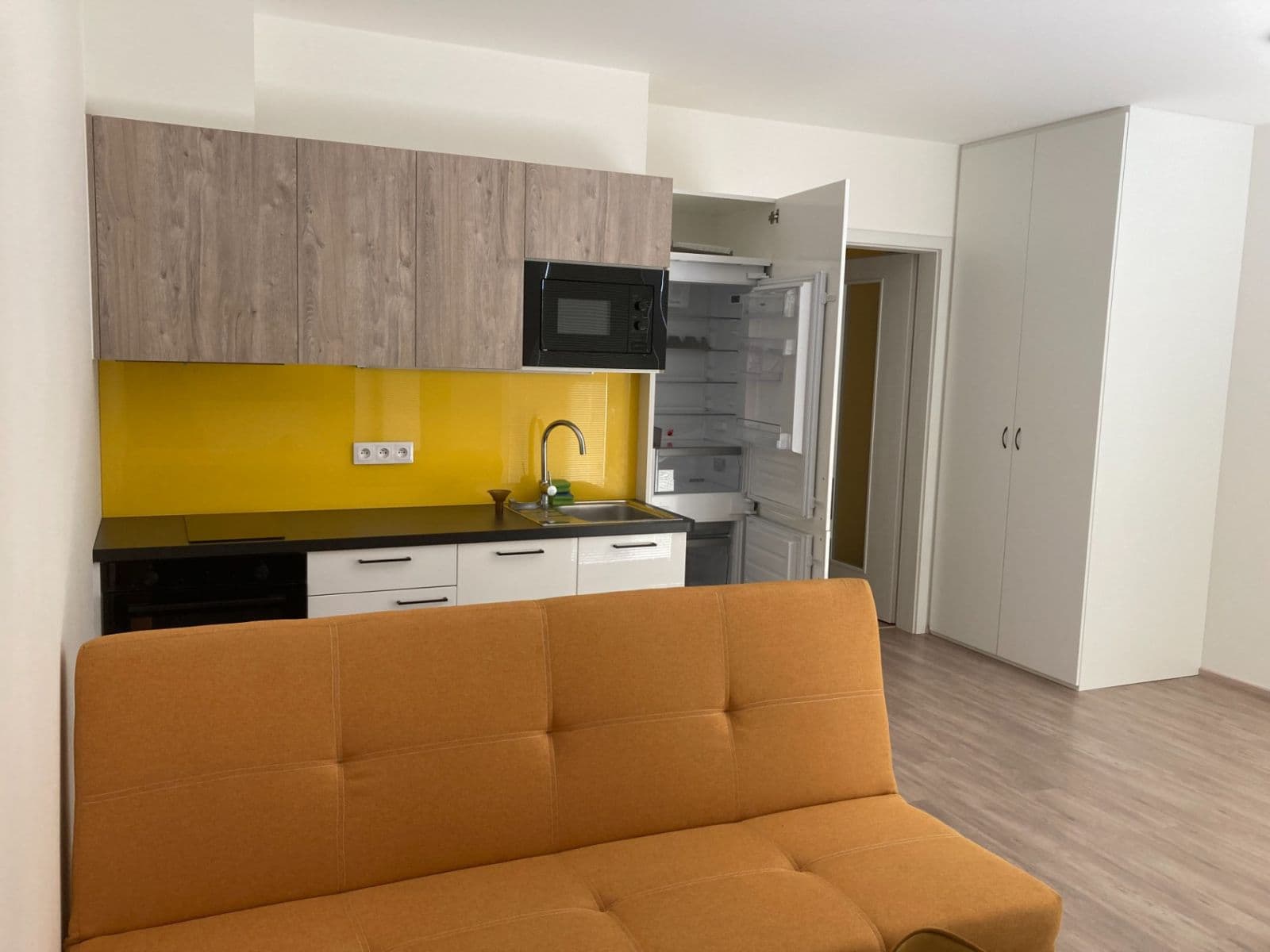 Pronájem bytu 1+kk 31 m², Šternovská, Praha, Praha Pronájem bytu 1+kk 31 m², Šternovská, Praha, Praha