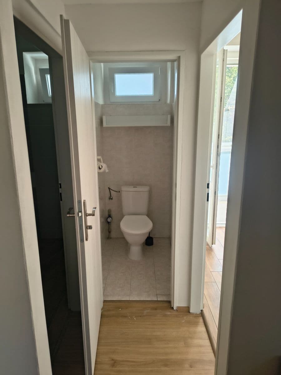 Pronájem bytu 3+1 74 m², Sladkovského, Kolín, Středočeský kraj Pronájem bytu 3+1 74 m², Sladkovského, Kolín, Středočeský kraj