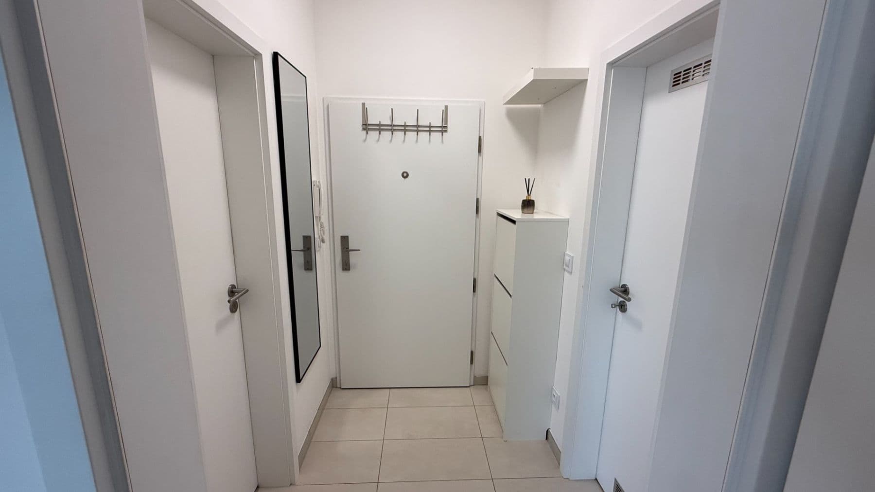 Pronájem bytu 2+kk 49 m², Zvěřinova, Praha, Praha Pronájem bytu 2+kk 49 m², Zvěřinova, Praha, Praha