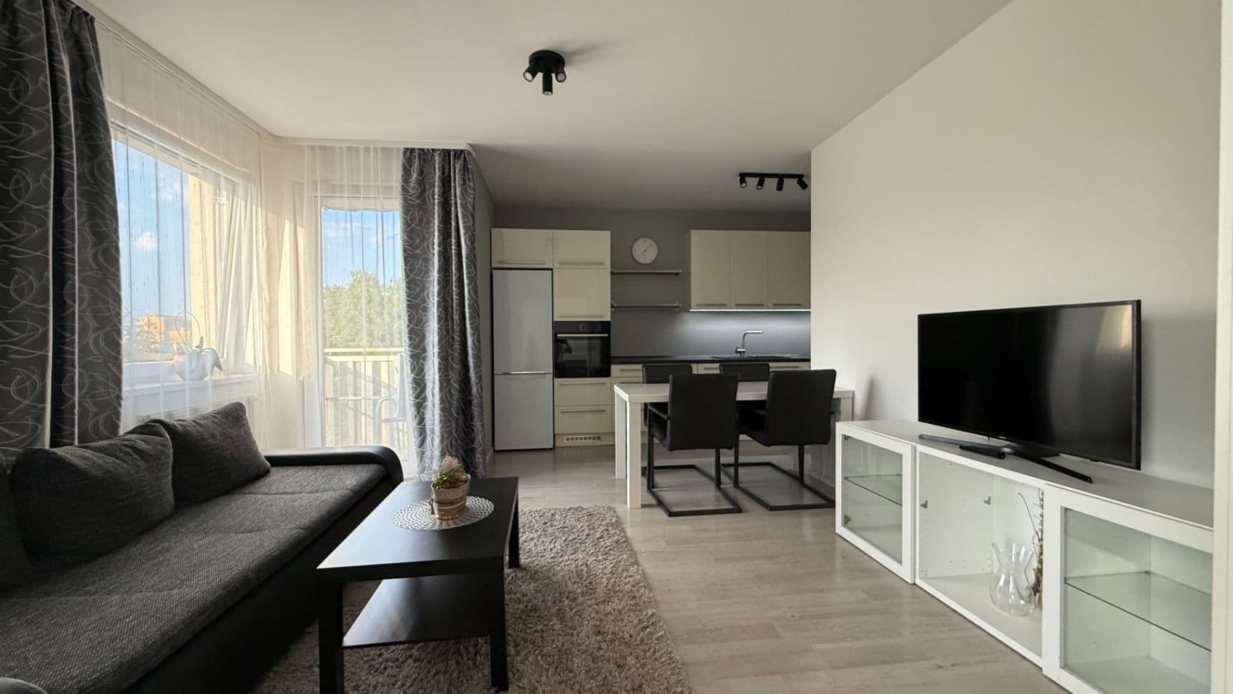 Pronájem bytu 2+kk 49 m², Zvěřinova, Praha, Praha Pronájem bytu 2+kk 49 m², Zvěřinova, Praha, Praha
