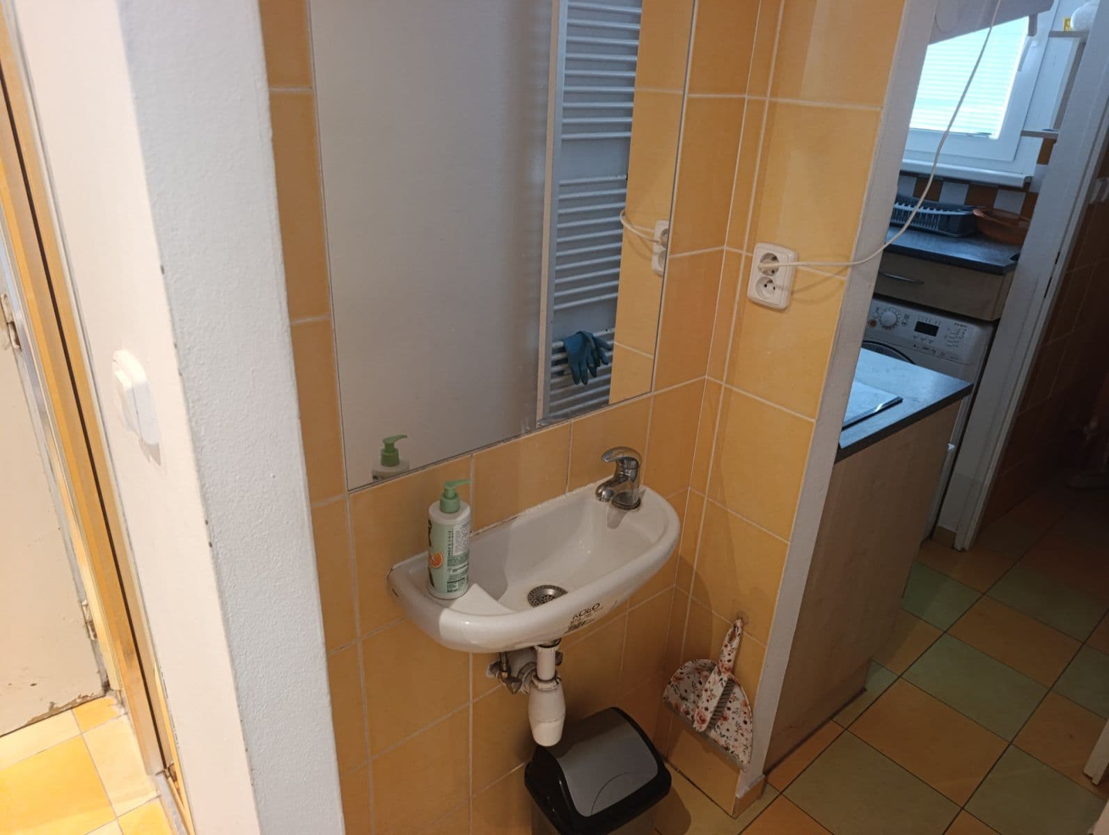Pronájem bytu 1+1 26 m², Železničního pluku, Pardubice, Pardubický kraj Pronájem bytu 1+1 26 m², Železničního pluku, Pardubice, Pardubický kraj