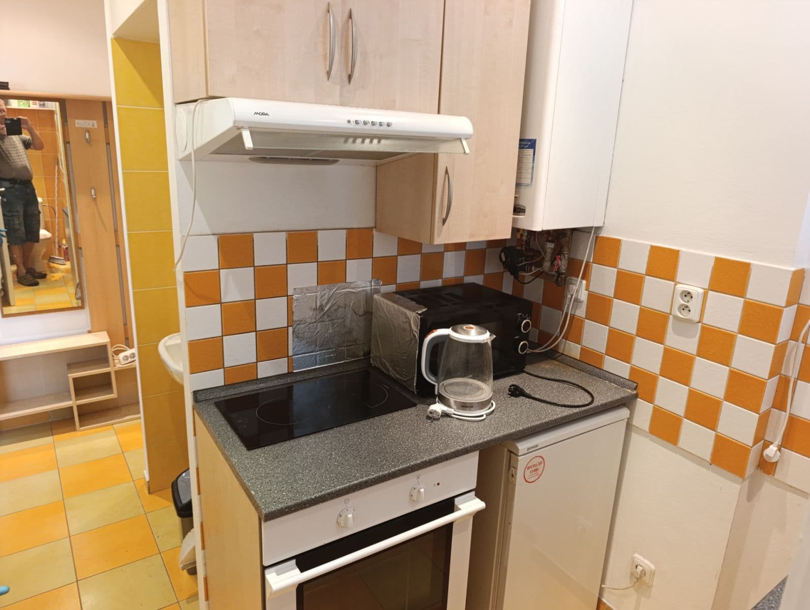 Pronájem bytu 1+1 26 m², Železničního pluku, Pardubice, Pardubický kraj Pronájem bytu 1+1 26 m², Železničního pluku, Pardubice, Pardubický kraj