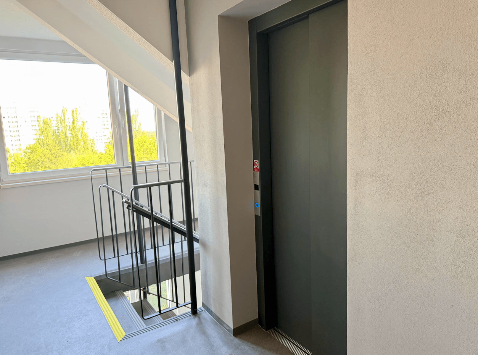 Pronájem bytu 2+kk 43 m², Zázvorkova, Praha, Praha Pronájem bytu 2+kk 43 m², Zázvorkova, Praha, Praha
