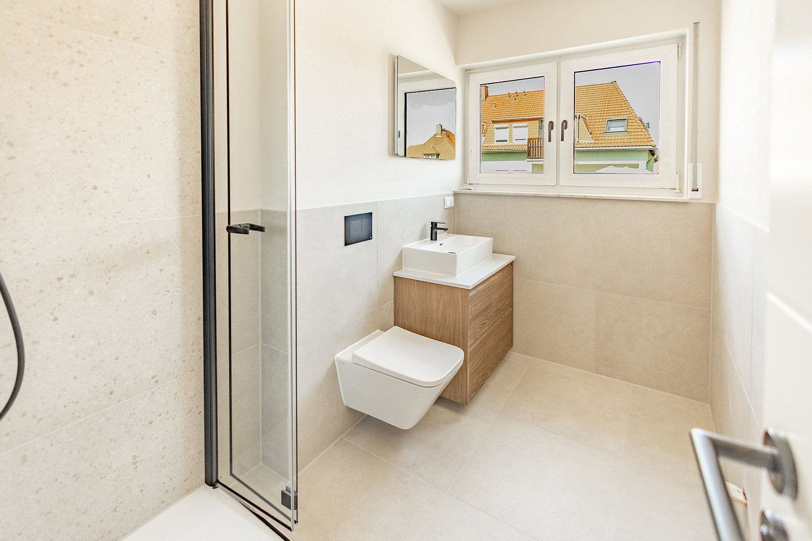 Prodej bytu 3+1 80 m², Lutherstraße 9c, Großröhrsdorf, Sasko Prodej bytu 3+1 80 m², Lutherstraße 9c, Großröhrsdorf, Sasko