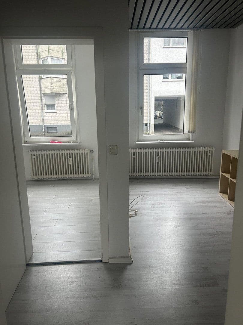 Pronájem kanceláře 100 m², Schützenstraße 28, Remscheid, Severní Porýní-Vestfálsko Pronájem kanceláře 100 m², Schützenstraße 28, Remscheid, Severní Porýní-Vestfálsko