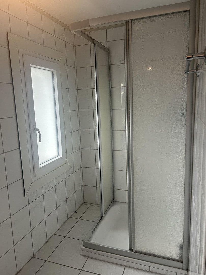 Pronájem kanceláře 100 m², Schützenstraße 28, Remscheid, Severní Porýní-Vestfálsko Pronájem kanceláře 100 m², Schützenstraße 28, Remscheid, Severní Porýní-Vestfálsko