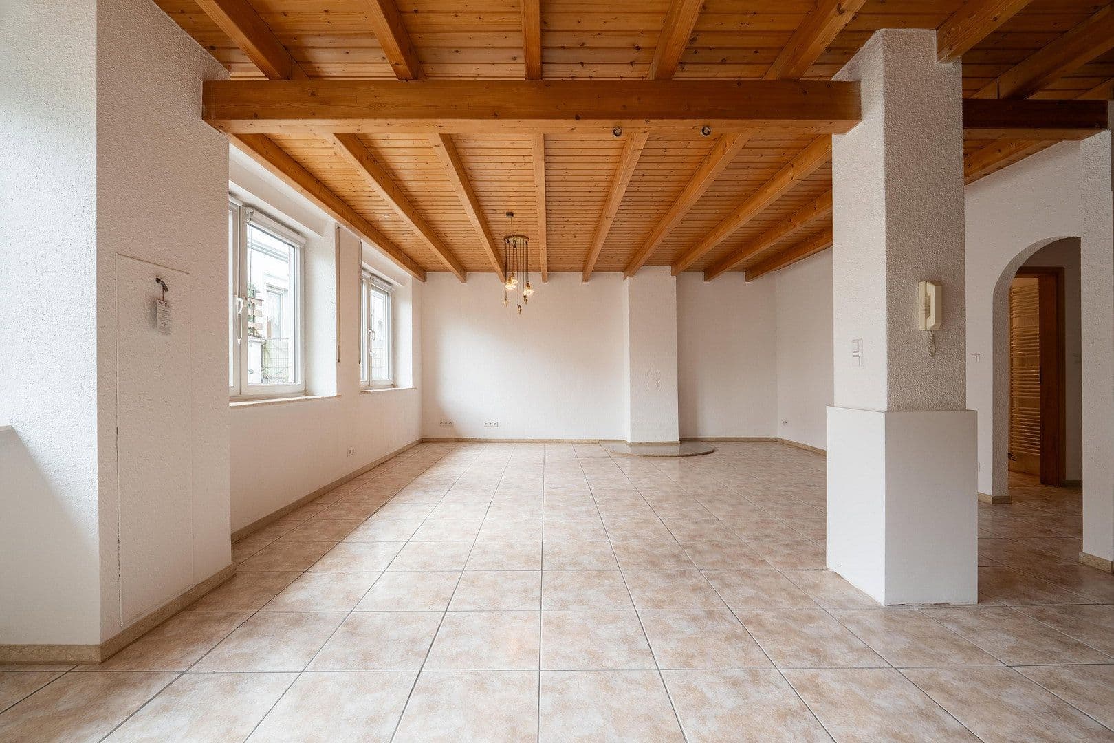 Prodej domu 146 m², pozemek 180 m², Kirchhain, Hessen Prodej domu 146 m², pozemek 180 m², Kirchhain, Hessen