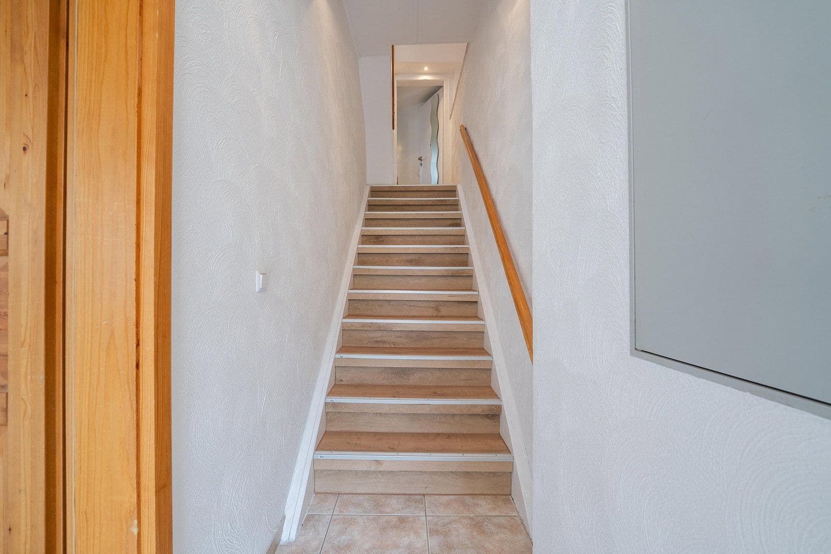 Prodej domu 146 m², pozemek 180 m², Kirchhain, Hessen Prodej domu 146 m², pozemek 180 m², Kirchhain, Hessen