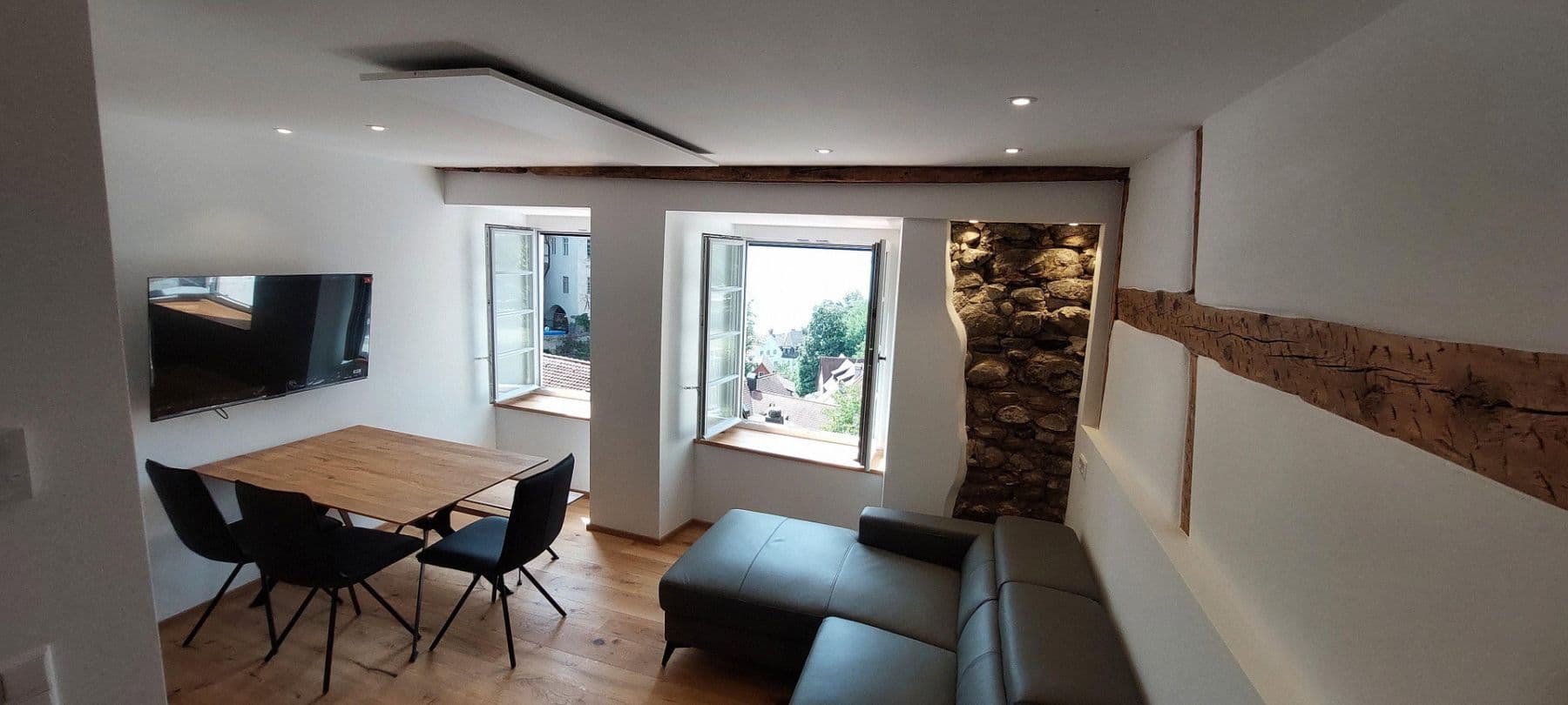 Pronájem bytu 3+1 60 m², Winzergasse 20, Meersburg, Bádensko-Württembersko Pronájem bytu 3+1 60 m², Winzergasse 20, Meersburg, Bádensko-Württembersko
