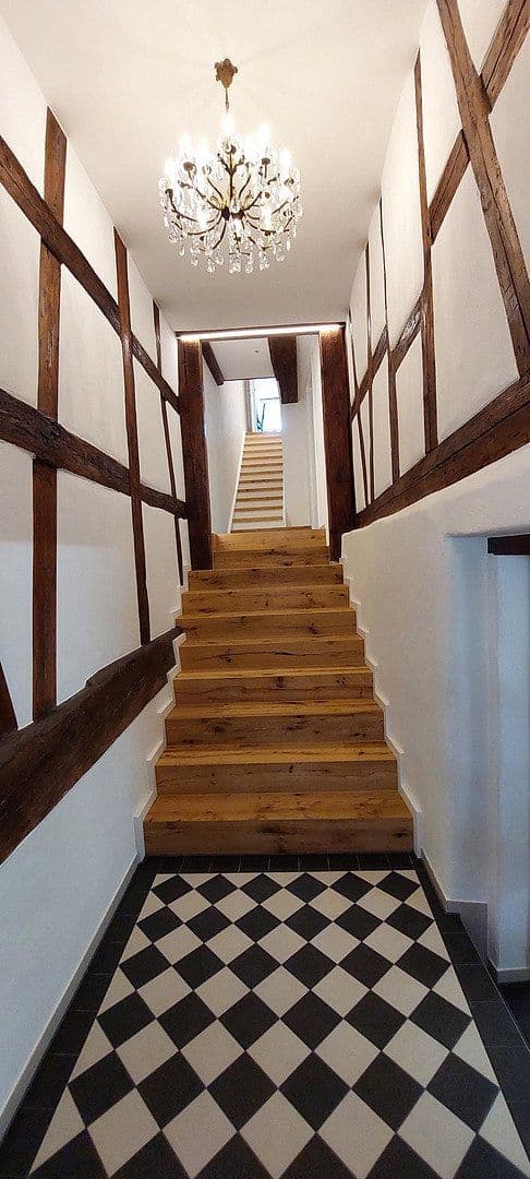 Pronájem bytu 3+1 60 m², Winzergasse 20, Meersburg, Bádensko-Württembersko Pronájem bytu 3+1 60 m², Winzergasse 20, Meersburg, Bádensko-Württembersko