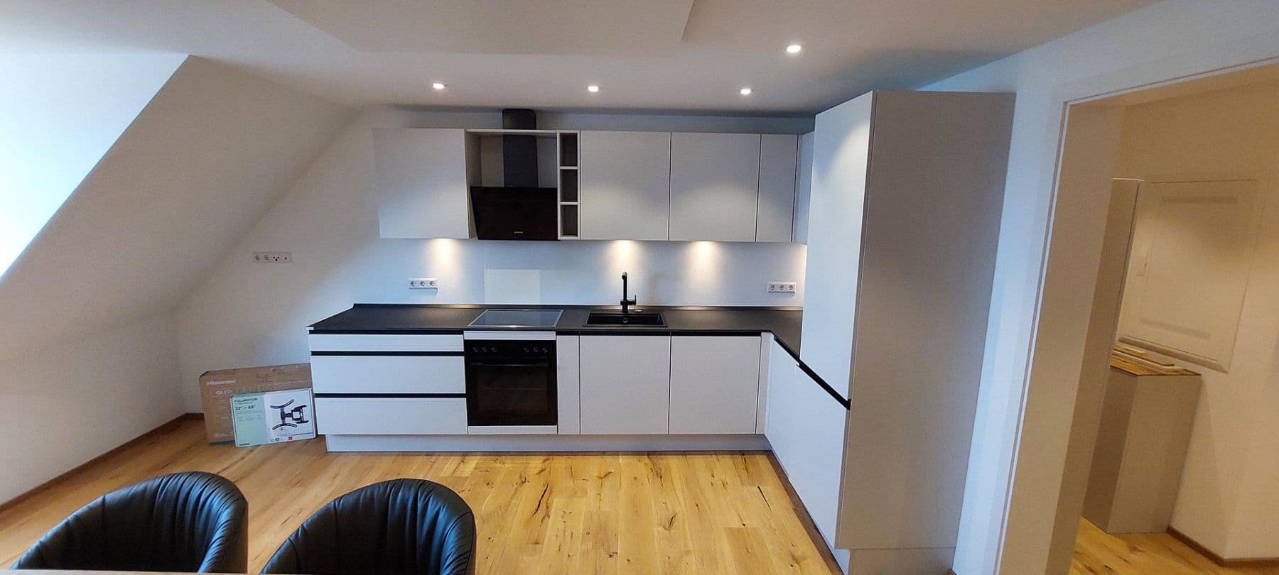 Pronájem bytu 3+1 60 m², Winzergasse 20, Meersburg, Bádensko-Württembersko Pronájem bytu 3+1 60 m², Winzergasse 20, Meersburg, Bádensko-Württembersko