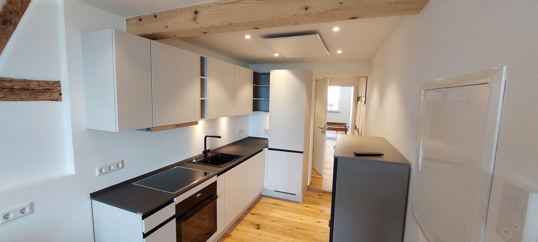 Pronájem bytu 3+1 60 m², Winzergasse 20, Meersburg, Bádensko-Württembersko Pronájem bytu 3+1 60 m², Winzergasse 20, Meersburg, Bádensko-Württembersko