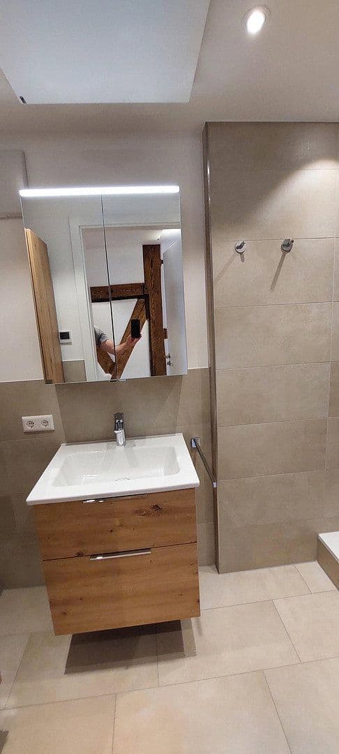 Pronájem bytu 3+1 60 m², Winzergasse 20, Meersburg, Bádensko-Württembersko Pronájem bytu 3+1 60 m², Winzergasse 20, Meersburg, Bádensko-Württembersko