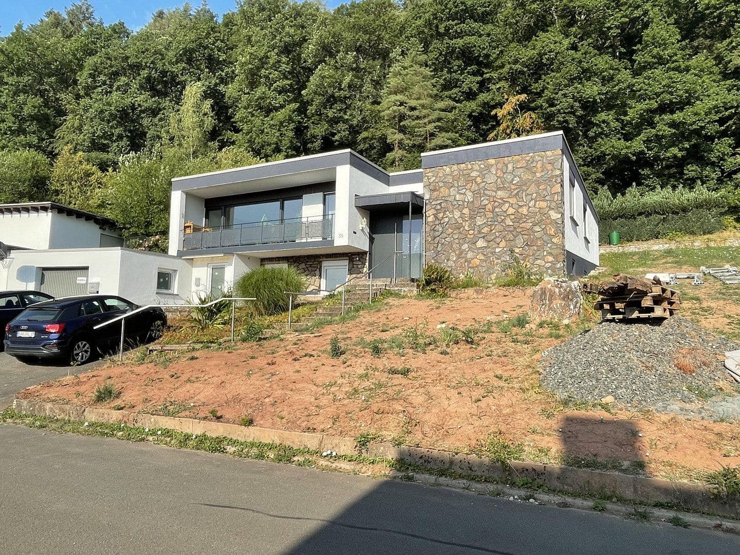 Prodej domu 195 m², pozemek 1.080 m², Föhren, Porýní-Falc Prodej domu 195 m², pozemek 1.080 m², Föhren, Porýní-Falc