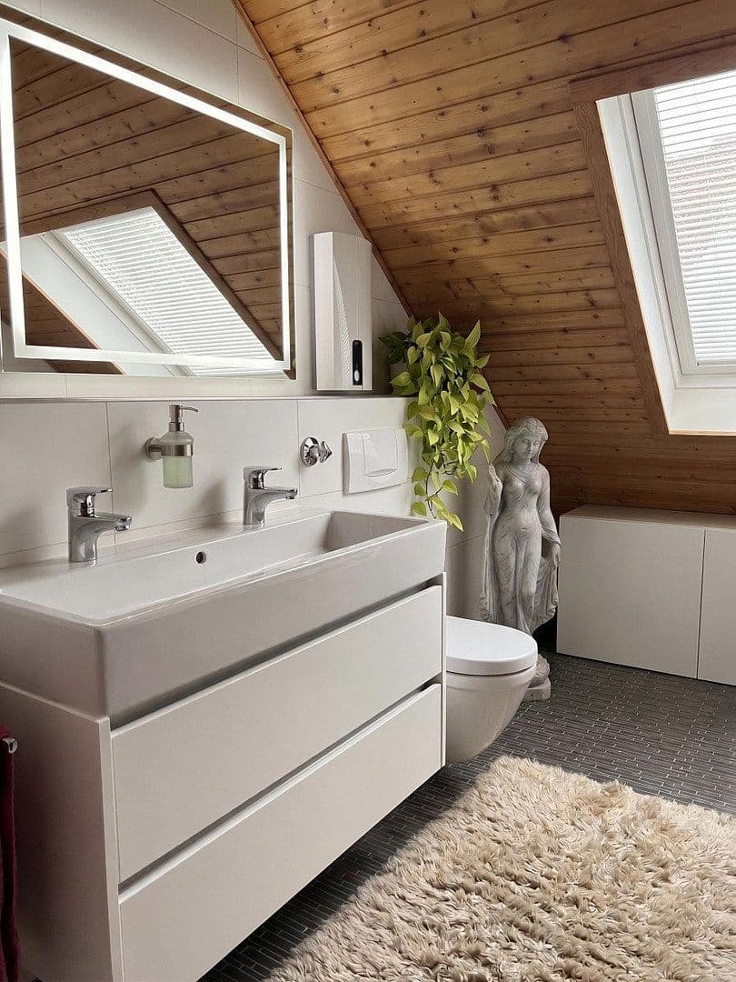 Prodej domu 128 m², pozemek 288 m², Bensheim, Hessen Prodej domu 128 m², pozemek 288 m², Bensheim, Hessen