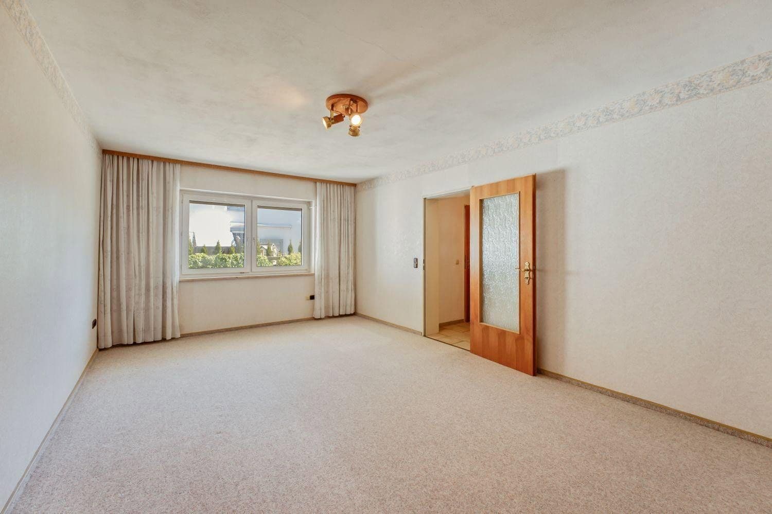 Prodej domu 323 m², pozemek 1.087 m², Lübeck, Šlesvicko-Holštýnsko Prodej domu 323 m², pozemek 1.087 m², Lübeck, Šlesvicko-Holštýnsko
