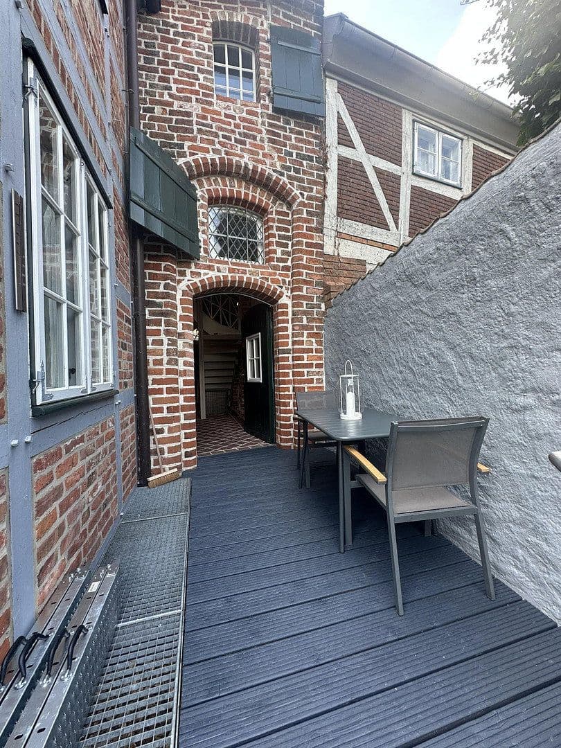 Pronájem domu 118 m², pozemek 117 m², Untere Ohlingerstraße 34, Lüneburg, Dolní Sasko Pronájem domu 118 m², pozemek 117 m², Untere Ohlingerstraße 34, Lüneburg, Dolní Sasko