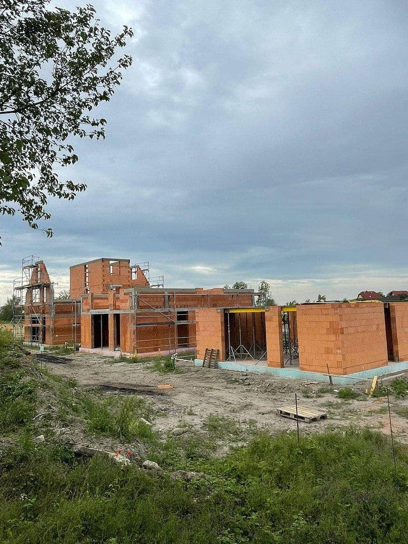 Prodej domu 199 m², pozemek 338 m², Klarinettenweg, Halle, Sasko-Anhaltsko Prodej domu 199 m², pozemek 338 m², Klarinettenweg, Halle, Sasko-Anhaltsko