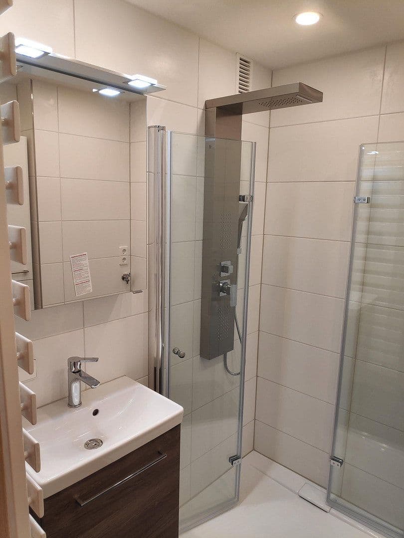 Pronájem bytu 3+kk 83 m², Neuhausen auf den Fildern, Bádensko-Württembersko Pronájem bytu 3+kk 83 m², Neuhausen auf den Fildern, Bádensko-Württembersko