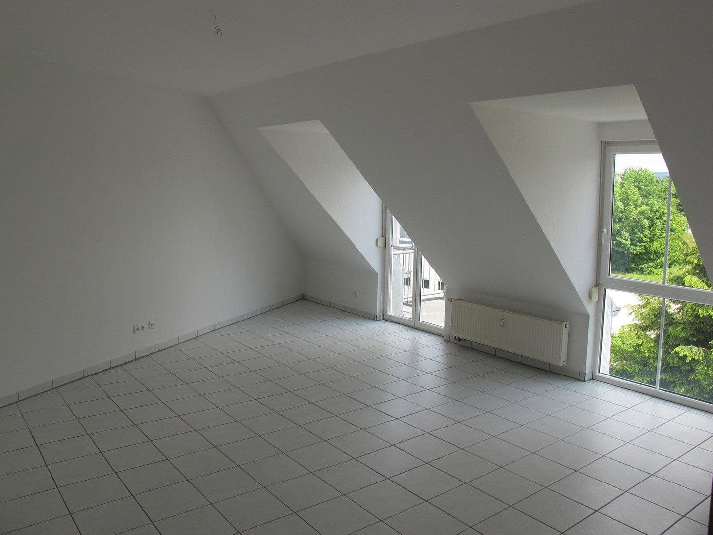 Prodej bytu 4+1 108 m², Hirschaid, Bavorsko Prodej bytu 4+1 108 m², Hirschaid, Bavorsko