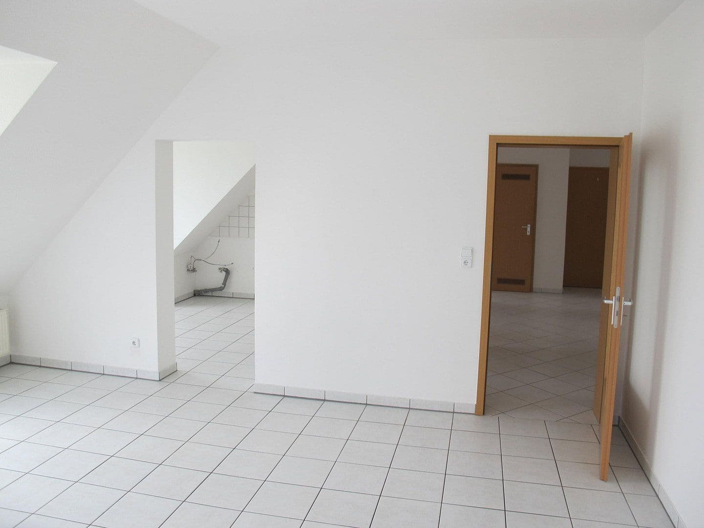 Prodej bytu 4+1 108 m², Hirschaid, Bavorsko Prodej bytu 4+1 108 m², Hirschaid, Bavorsko