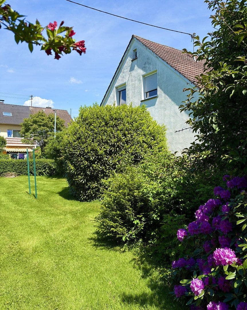 Prodej domu 156 m², pozemek 778 m², Sankt Augustin, Severní Porýní-Vestfálsko Prodej domu 156 m², pozemek 778 m², Sankt Augustin, Severní Porýní-Vestfálsko