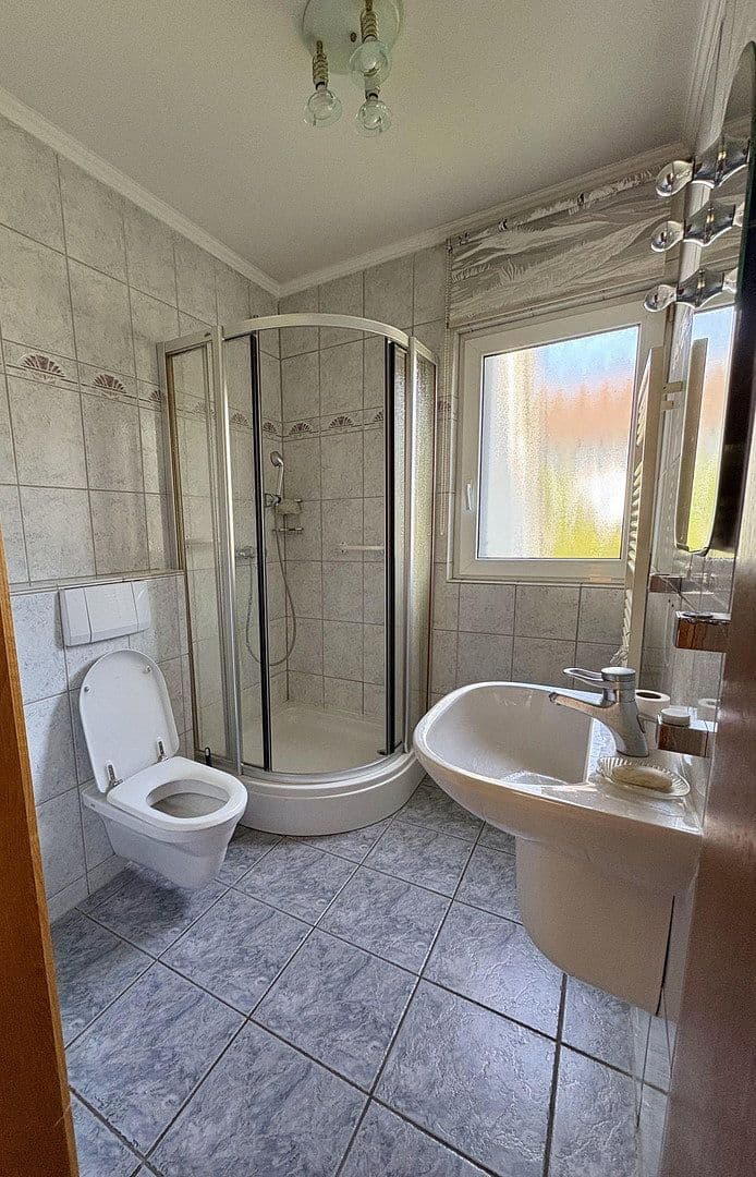 Prodej domu 156 m², pozemek 778 m², Sankt Augustin, Severní Porýní-Vestfálsko Prodej domu 156 m², pozemek 778 m², Sankt Augustin, Severní Porýní-Vestfálsko