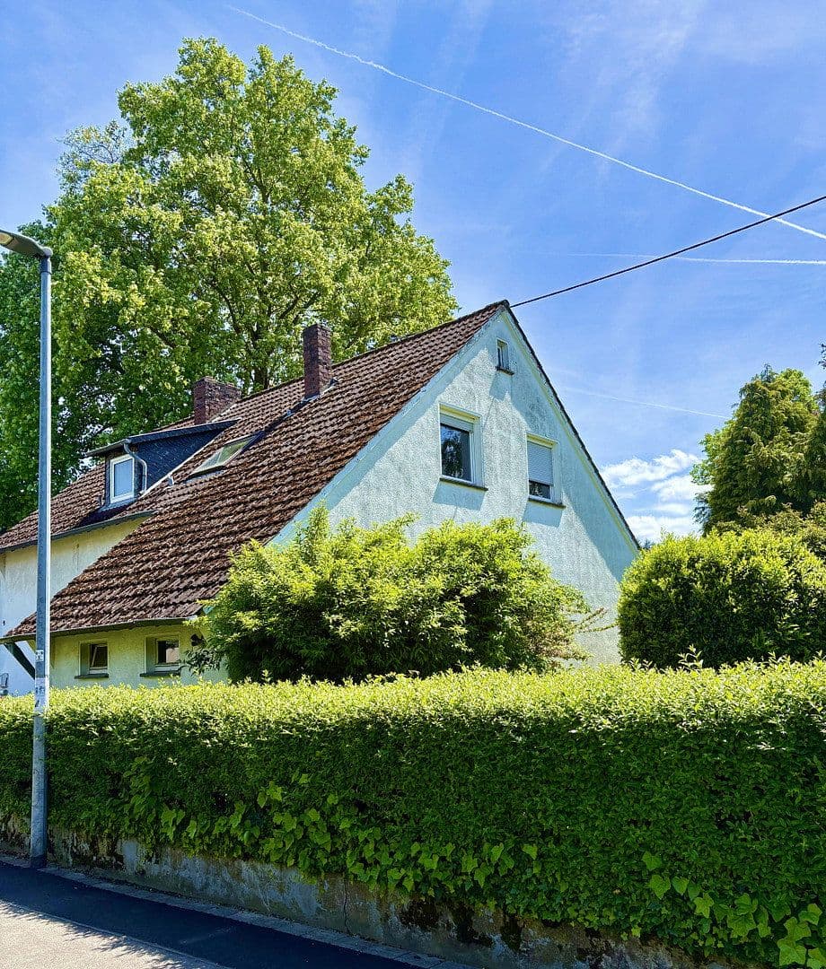 Prodej domu 156 m², pozemek 778 m², Sankt Augustin, Severní Porýní-Vestfálsko Prodej domu 156 m², pozemek 778 m², Sankt Augustin, Severní Porýní-Vestfálsko