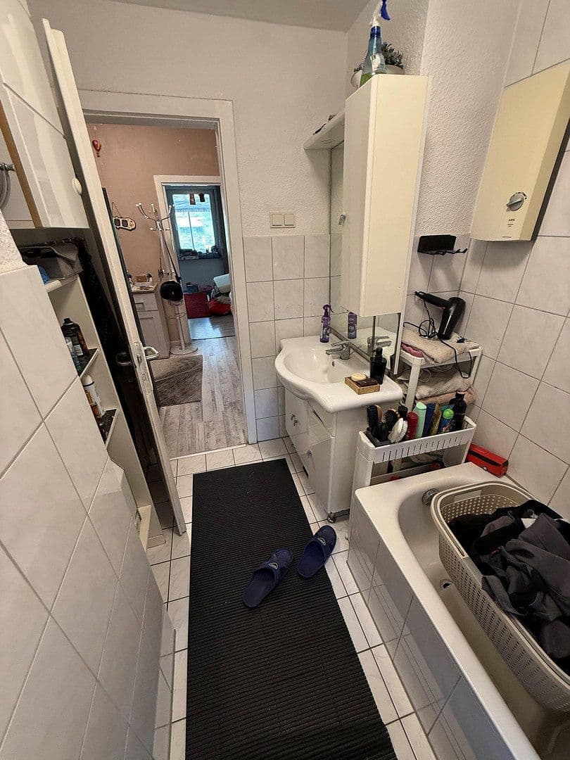 Pronájem bytu 3+1 63 m², Rommerskircher Straße, Köln, Severní Porýní-Vestfálsko Pronájem bytu 3+1 63 m², Rommerskircher Straße, Köln, Severní Porýní-Vestfálsko