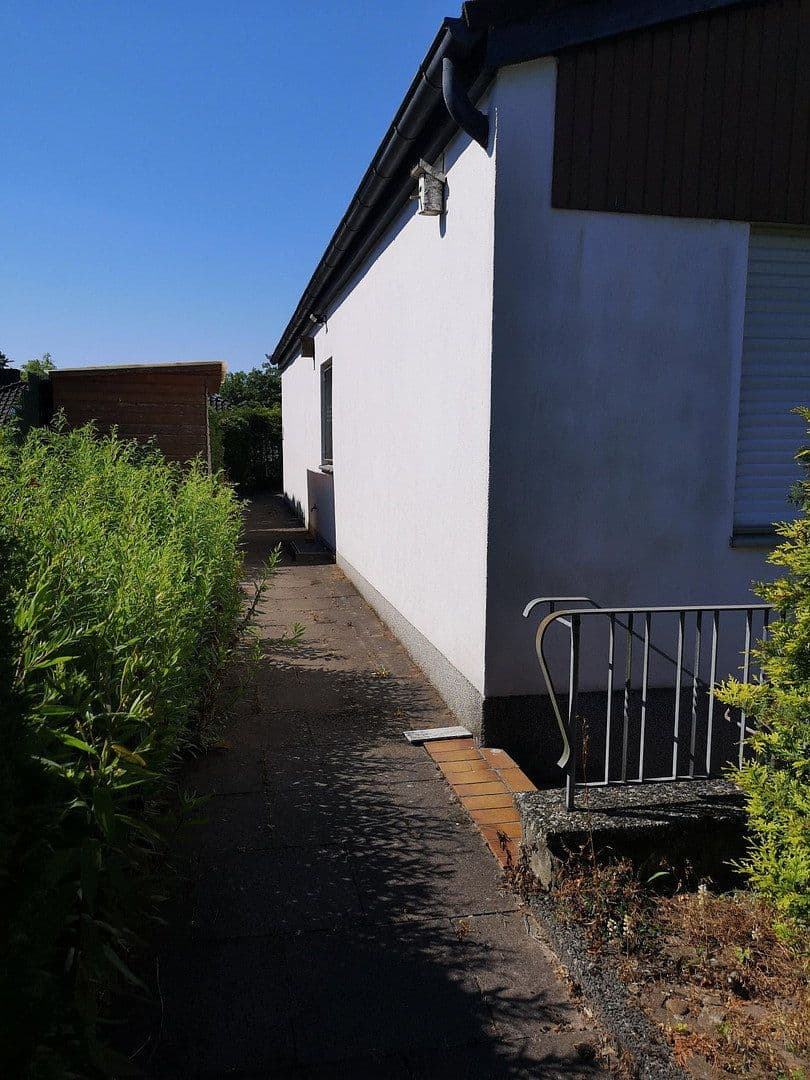 Prodej domu 273 m², pozemek 667 m², Am Schöt, Hameln, Dolní Sasko Prodej domu 273 m², pozemek 667 m², Am Schöt, Hameln, Dolní Sasko