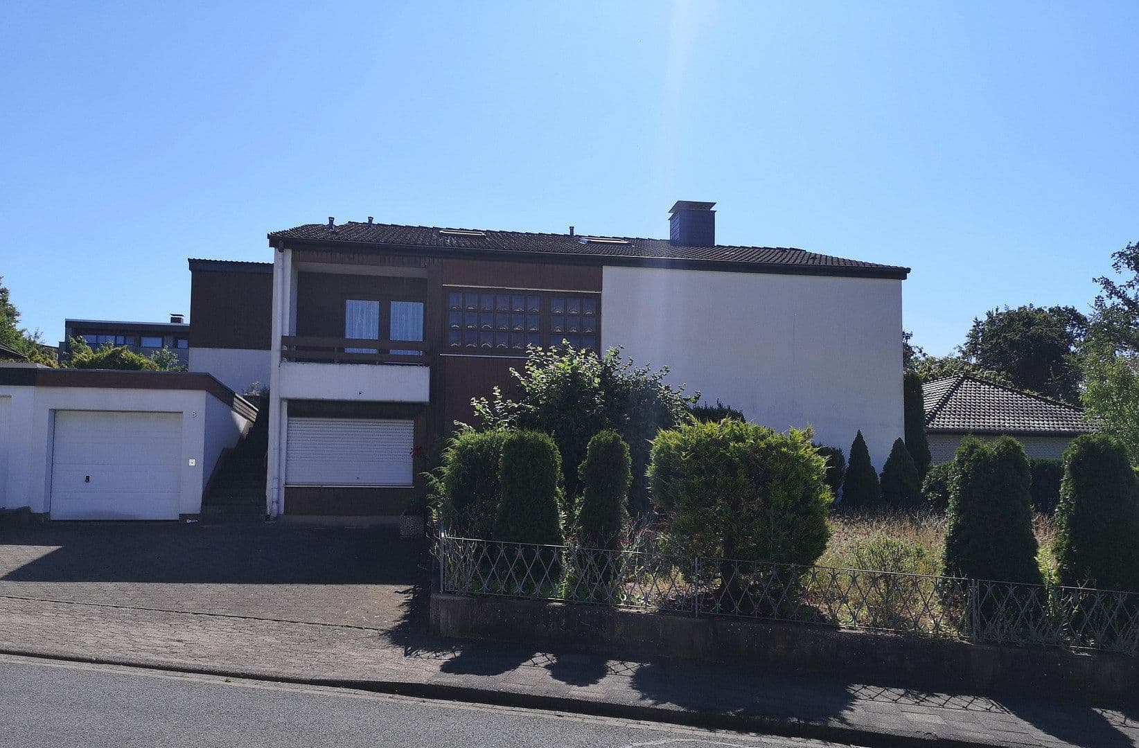 Prodej domu 273 m², pozemek 667 m², Am Schöt, Hameln, Dolní Sasko Prodej domu 273 m², pozemek 667 m², Am Schöt, Hameln, Dolní Sasko