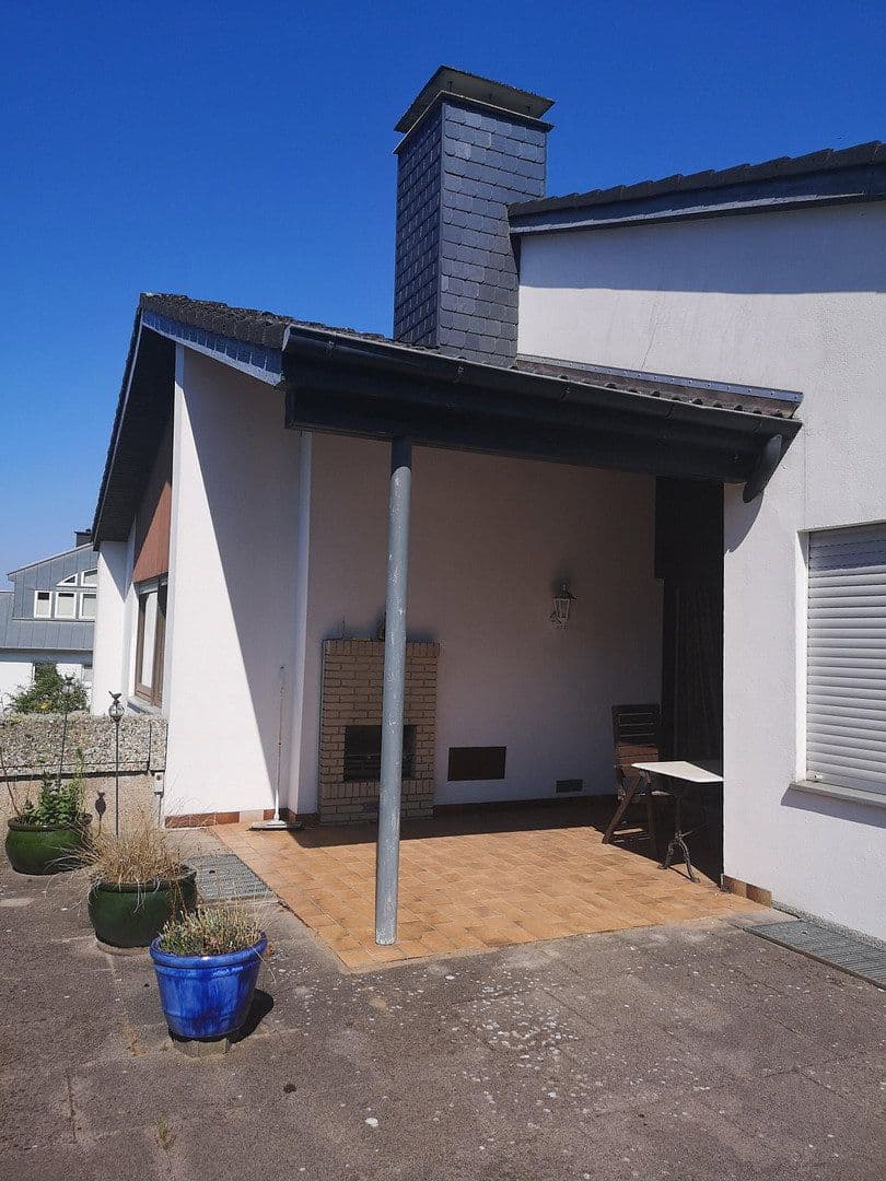 Prodej domu 273 m², pozemek 667 m², Am Schöt, Hameln, Dolní Sasko Prodej domu 273 m², pozemek 667 m², Am Schöt, Hameln, Dolní Sasko
