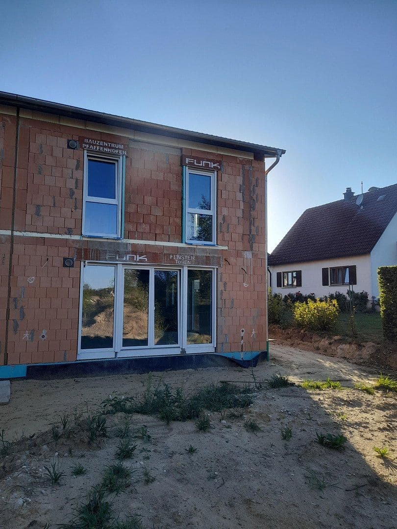 Pronájem domu 142 m², pozemek 430 m², Altomünster, Bavorsko Pronájem domu 142 m², pozemek 430 m², Altomünster, Bavorsko
